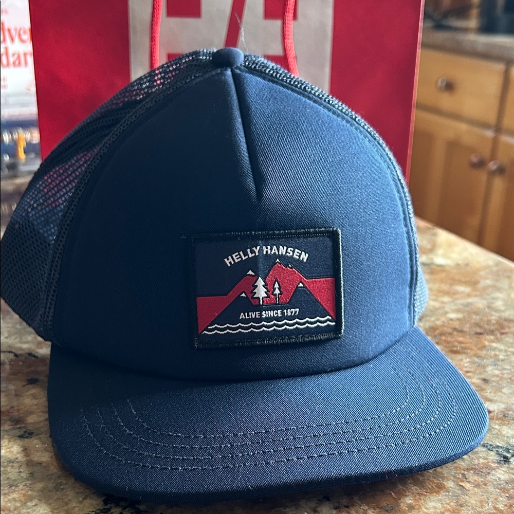 New Helly Hansen Dark Blue Mesh Cap